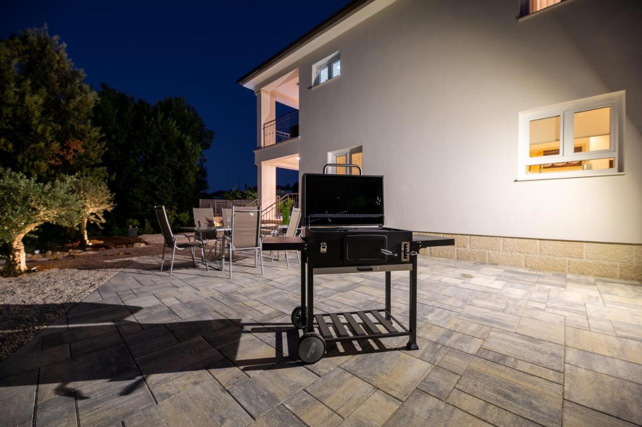 Villa Pafran With Heated Pool Krk Krk Town Exterior foto